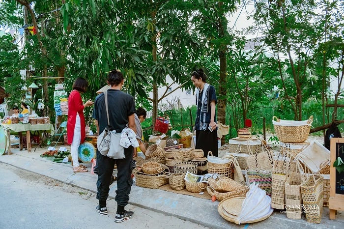 Khám phá chợ phiên làng chài Tân Thành Khám phá chợ phiên làng chài Tân Thành